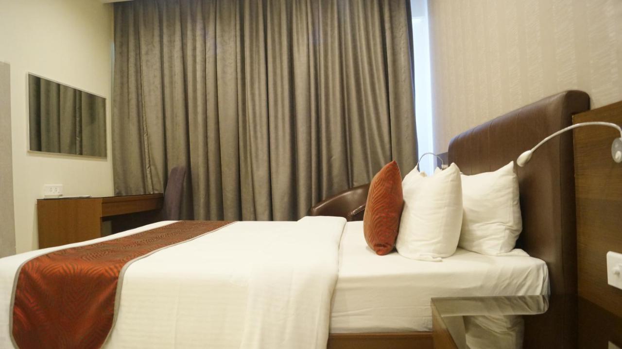 צ'נאי V 7 Hotel חדר תמונה