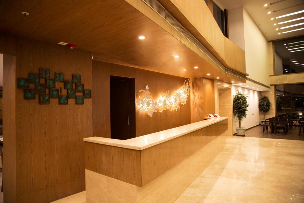 צ'נאי V 7 Hotel מראה חיצוני תמונה