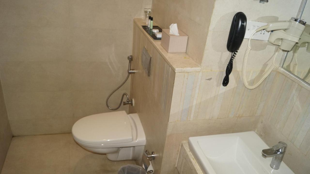 צ'נאי V 7 Hotel מראה חיצוני תמונה