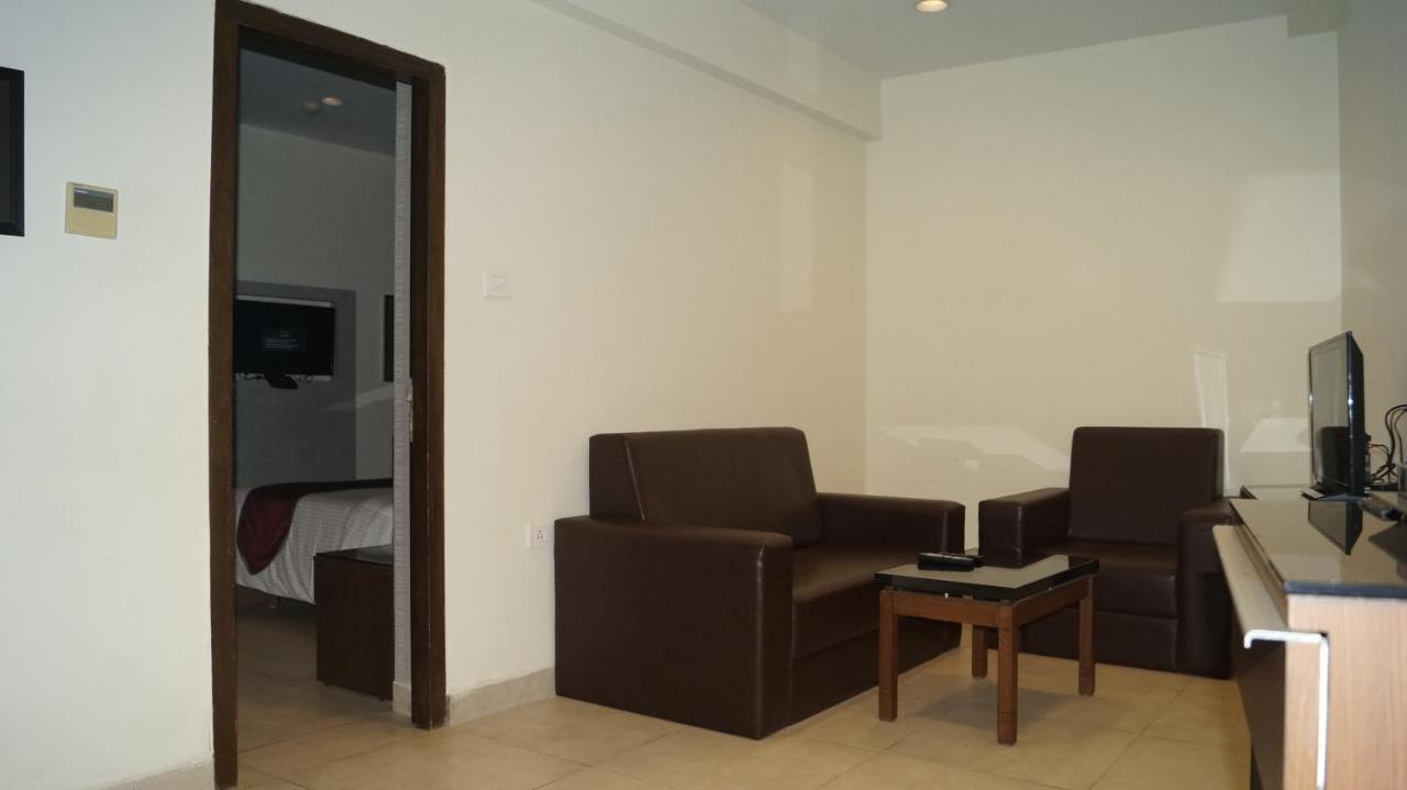 צ'נאי V 7 Hotel מראה חיצוני תמונה